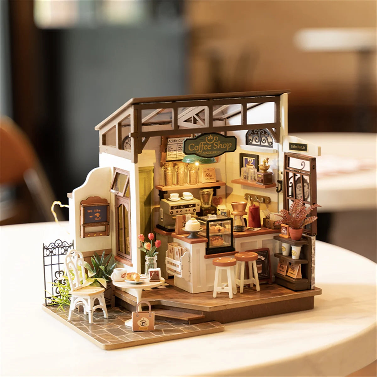 DecoNooks™Miniature Dollhouse  Cafe Shop