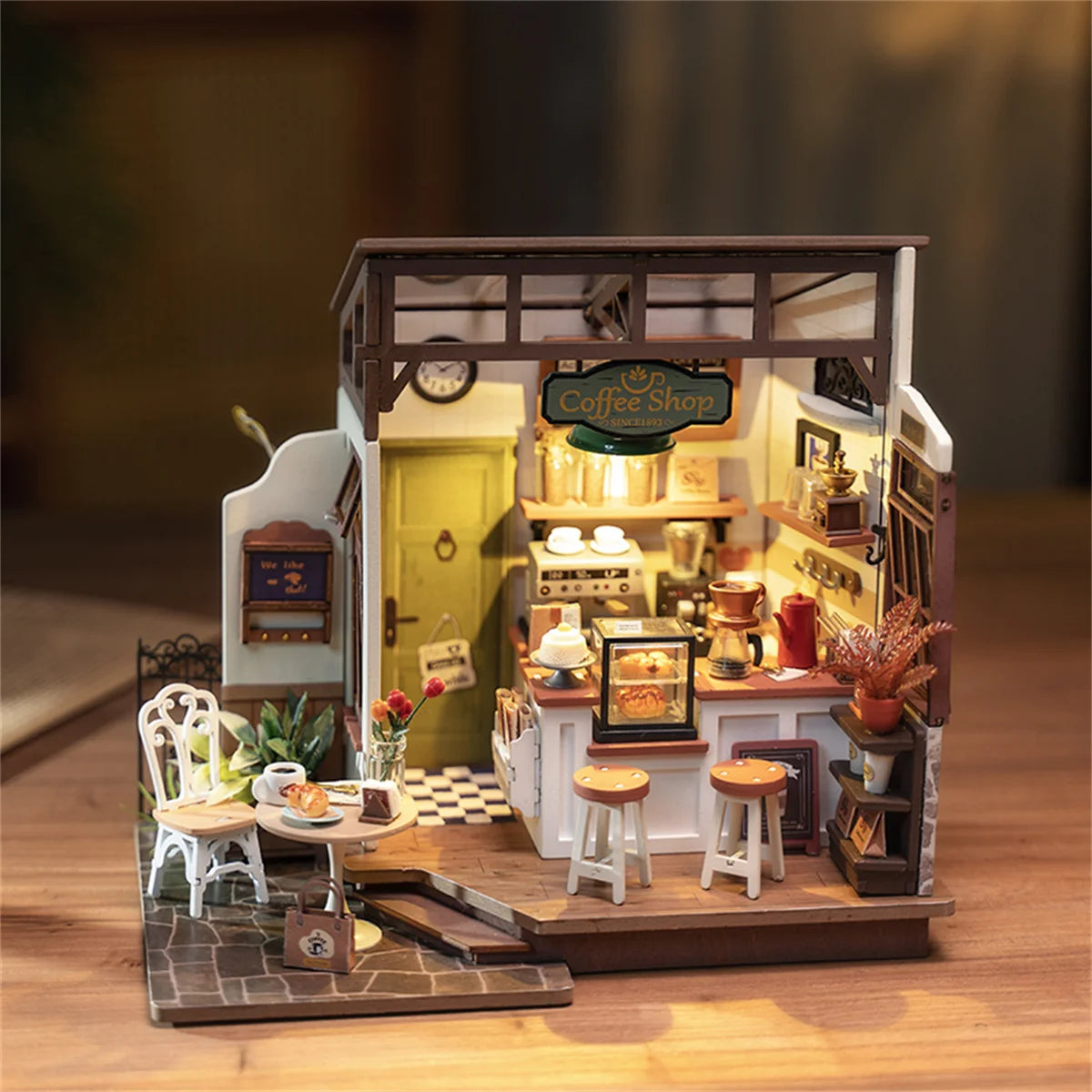 DecoNooks™Miniature Dollhouse  Cafe Shop